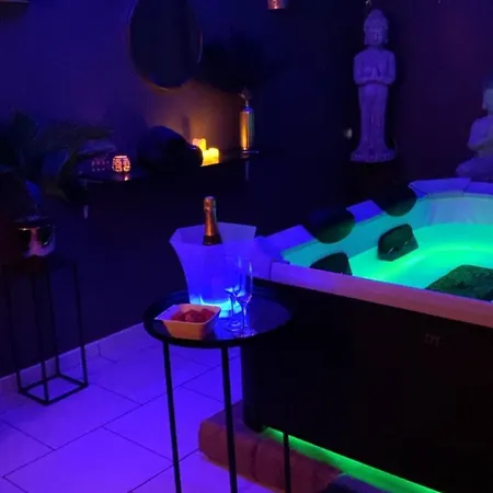 Secretroom * Vieux-Conde