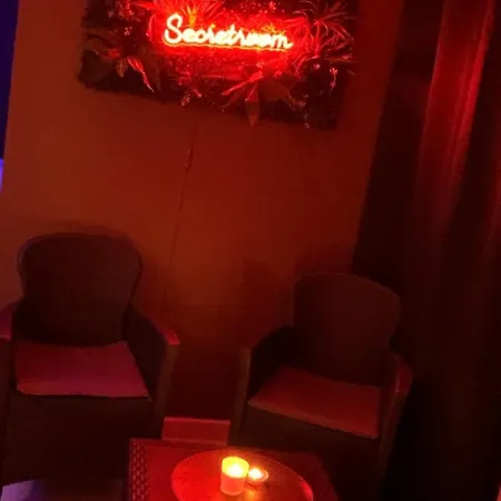 Secretroom *